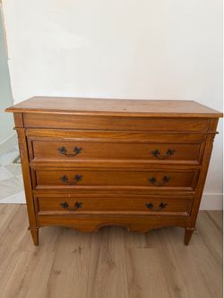 Dresser/Nightstand