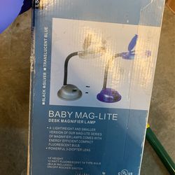 Magnifying Lamp 