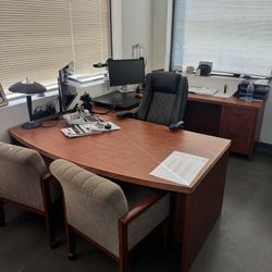 Executive - U Shape Desk