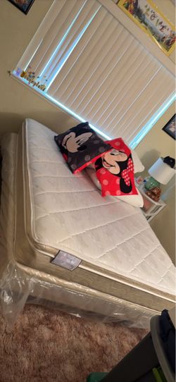 Queen bed