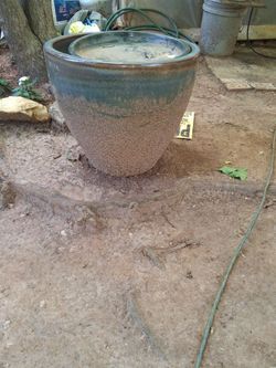 Ceramic planter pot