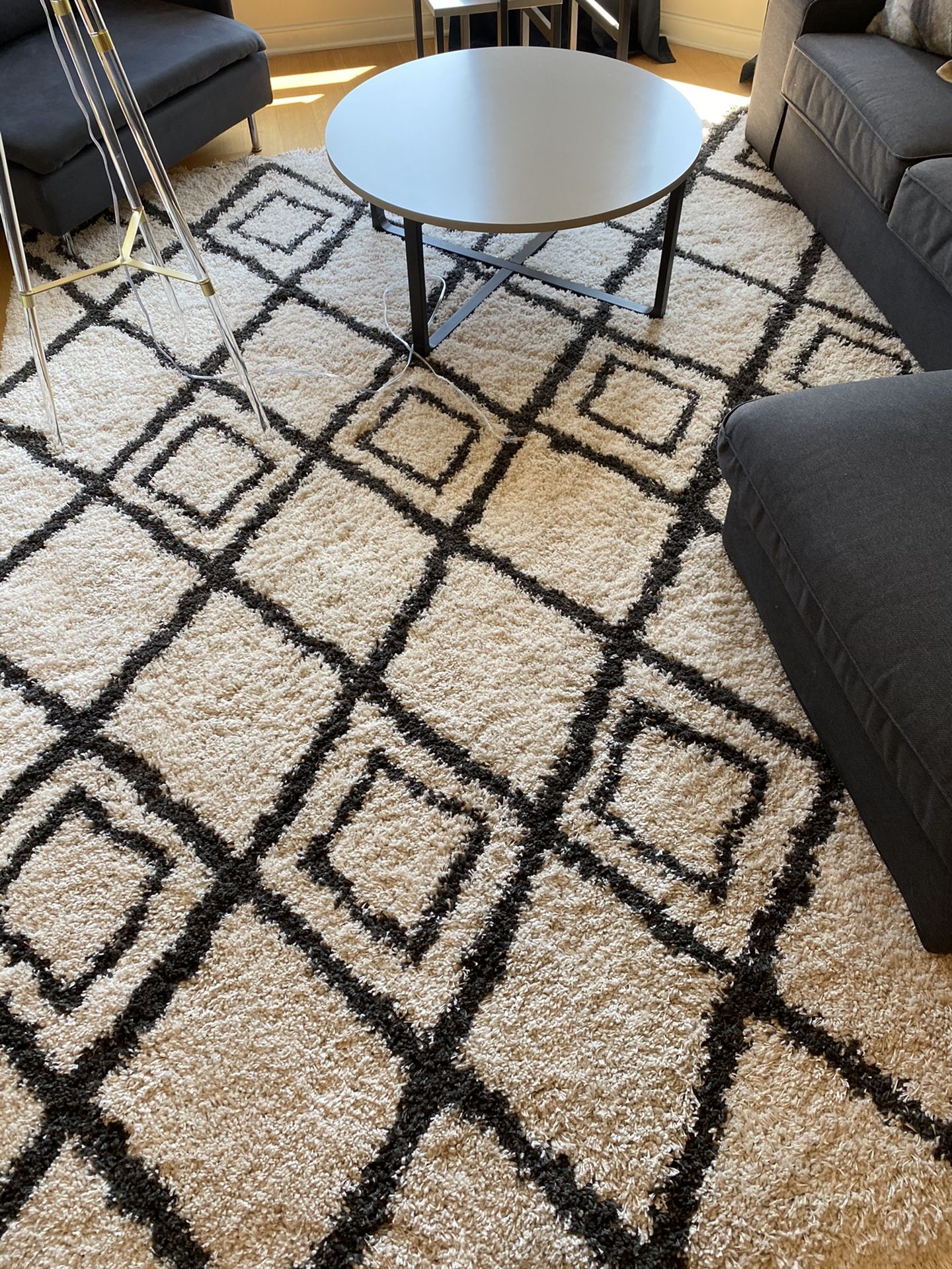 White and black rug