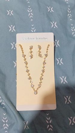 Gold Rhinestone Necklace and Earrings Set