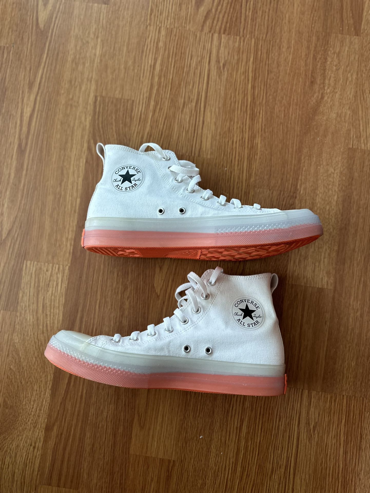 All Star Converse - White / Salmon Bottoms Limited Edition 