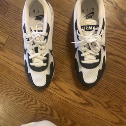 Men’s Nike air Max 9.5