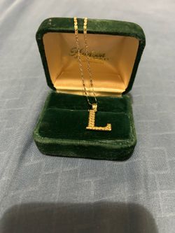 14k gold chain with L pendant