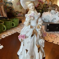 Vintage Hand Painted Female Figure. Fine China. Or best offer 