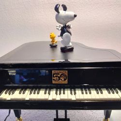 Blue Ridge Designs 50th Celebration Peanuts Collections Musical Snoopy Woodstock Animated Grand Piano