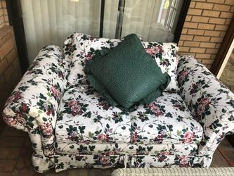 Sofa and bench very good condition