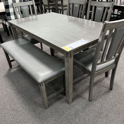 Bonito  Comedor De Madera Nuevo 