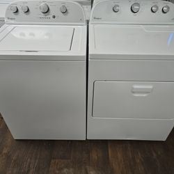 WHIRPOOL WASHER AND DRYER SET 