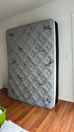 Brand new queen mattress