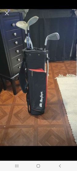 RIGHT HANDED JUNIOR GOLF CLUBS
