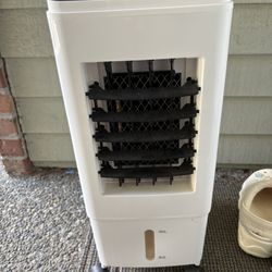 cooling fan with 3 Wind Speeds & Remote Control, 60°Rotation