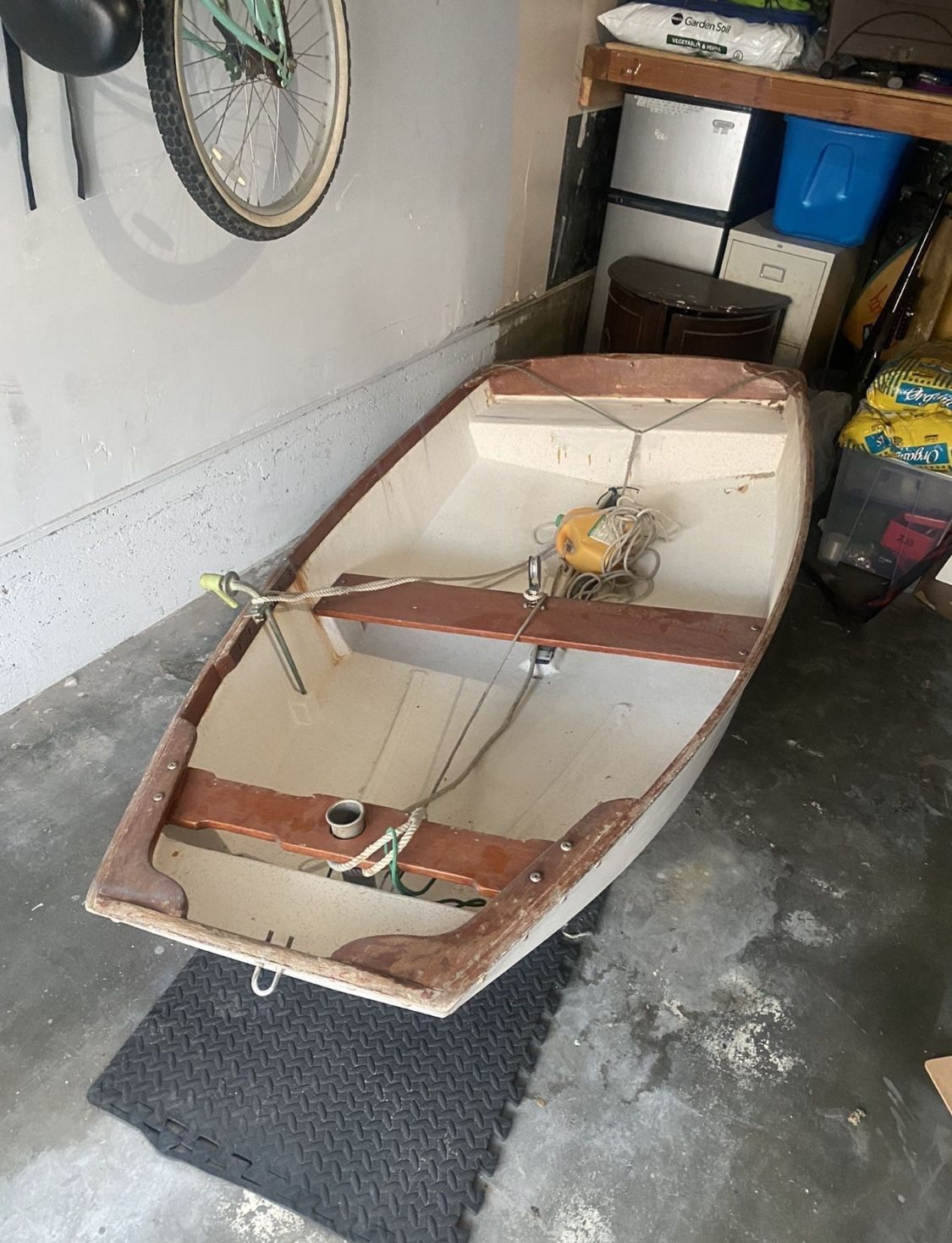 Dingy Boat 8’ - sabot - Rowboat