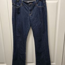 Women's Old Navy The Diva Low Rise Stretch Bootcut Jeans Size 8 Regular
