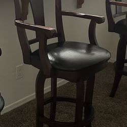 2 Bar Stools