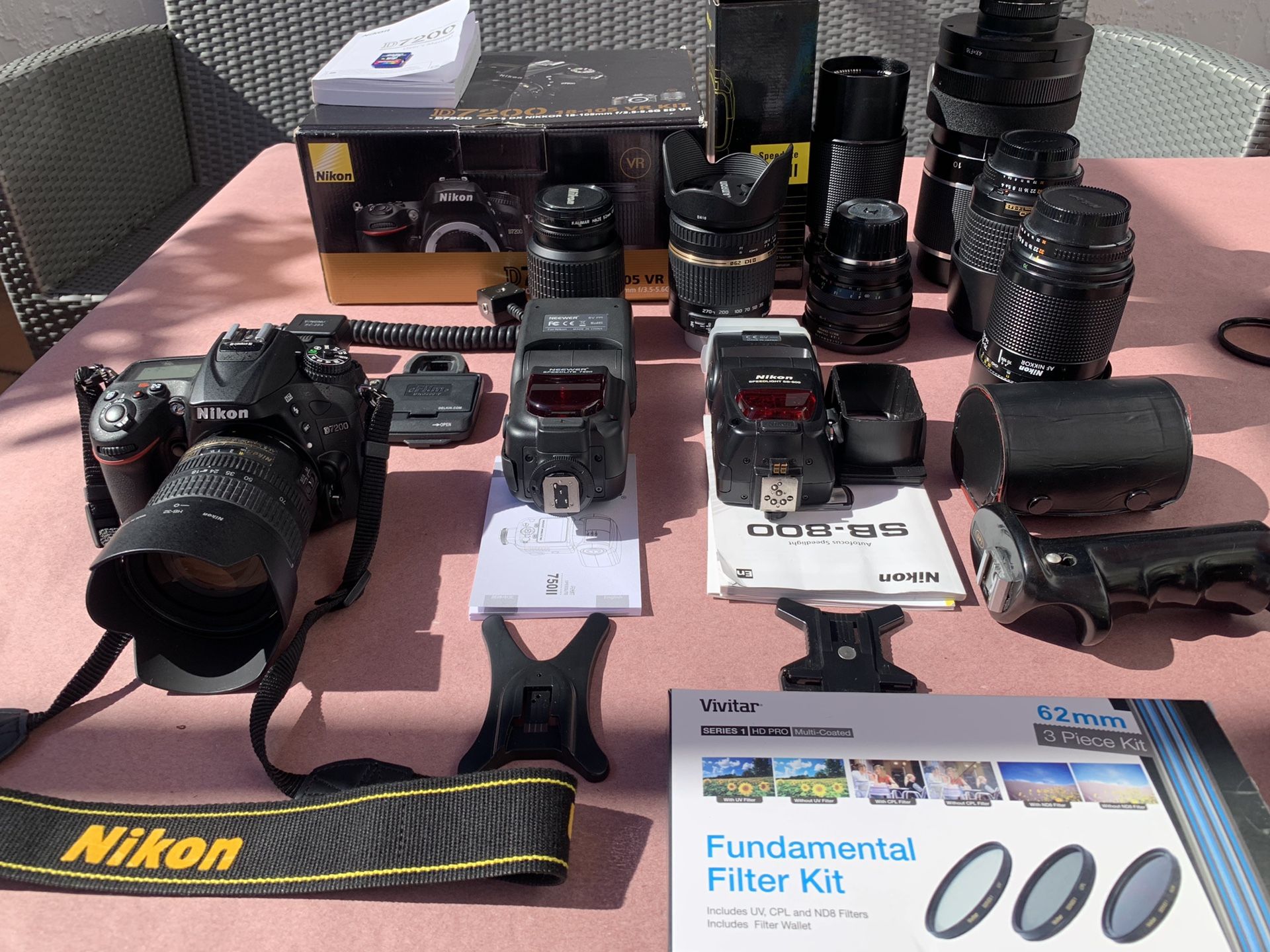 Nikon d7200 with 2 flashes, more than 5 lenses plus more accessories