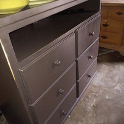 Wood Dresser Of 6