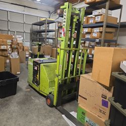 Electric Forklift