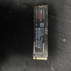 Samsung V-NAND SSD 970 EVO Plus 1TB