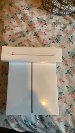 iPad 10 generation come with a Apple Pencil