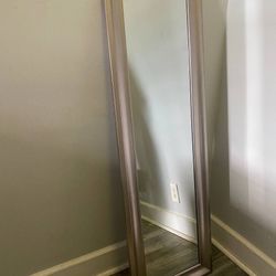 Full-Length Floor Mirror – Narrow, Warm-Silver Frame, Wall-Mountable 