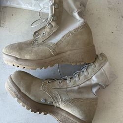 Military boots 🪖🥾