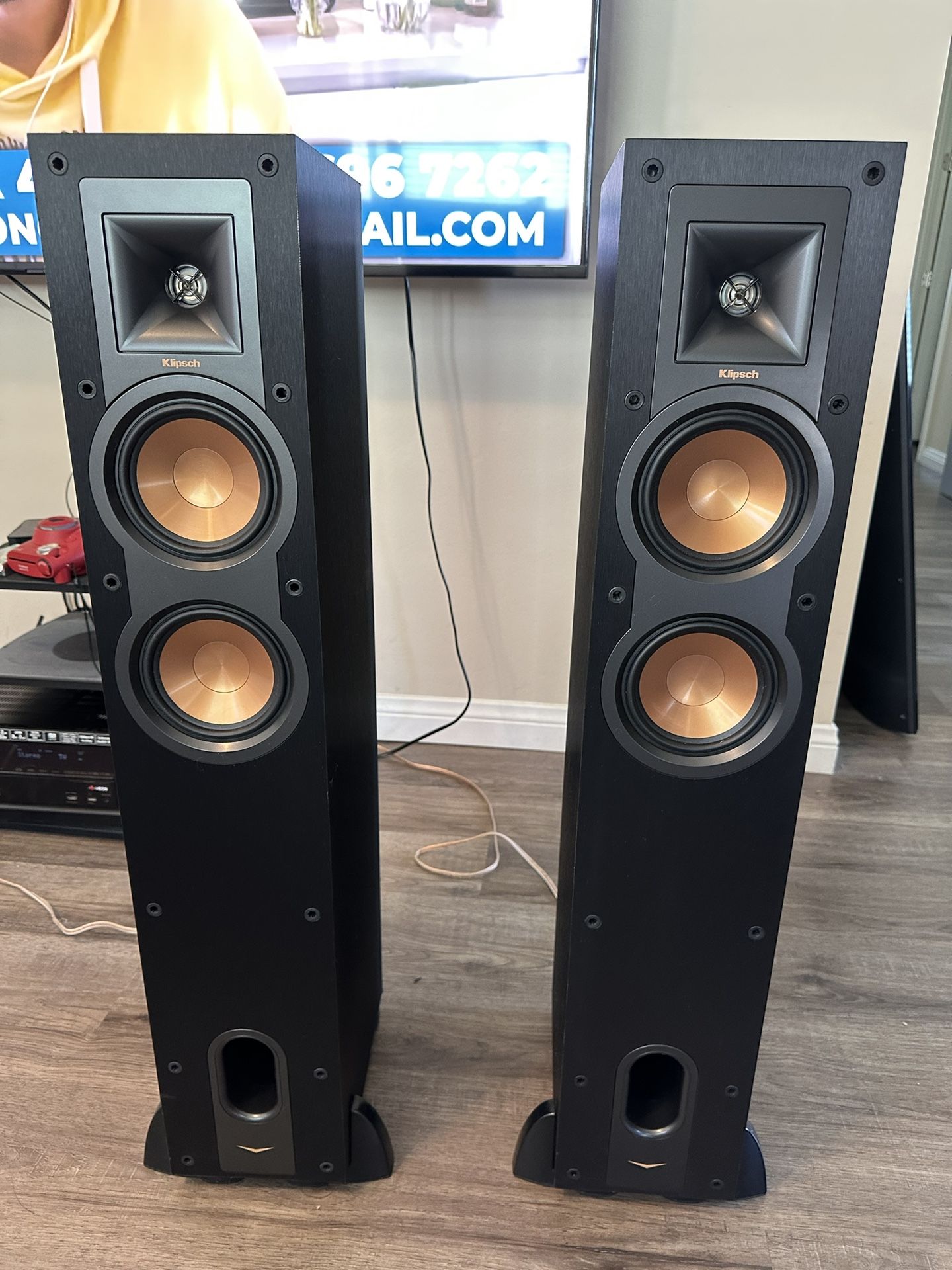 Speakers Klipsch R-24F
