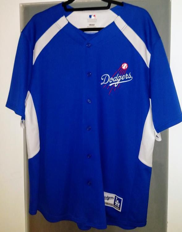 Los Angeles Dodgers Yasiel Puig Jersey men size extra large. Make me an offer. ( Not free )