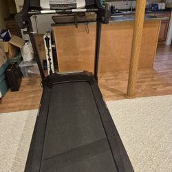 Treadmill  Pro Form Sport 500s