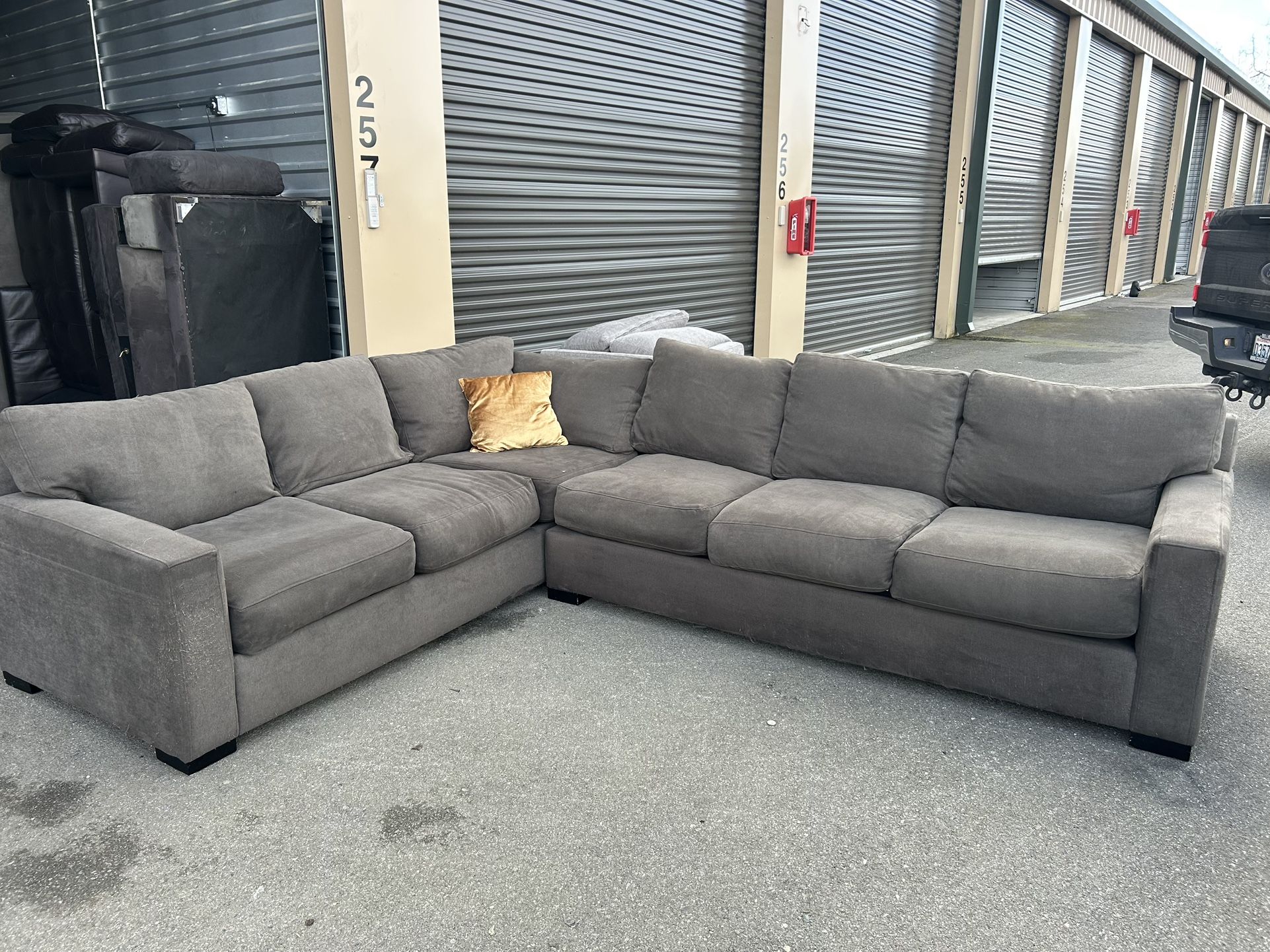 Sectional couch
