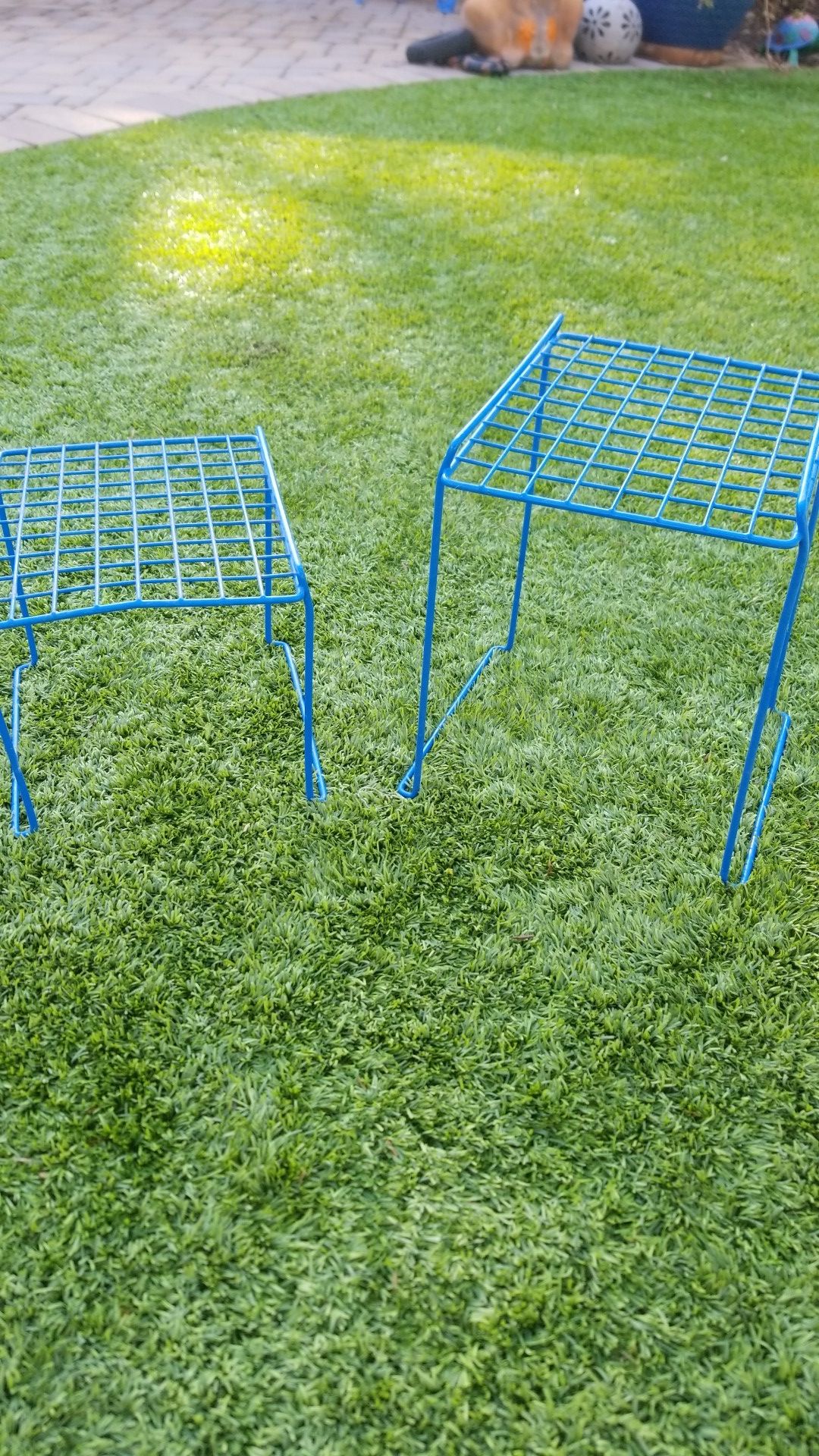 Set of 2 plant holders