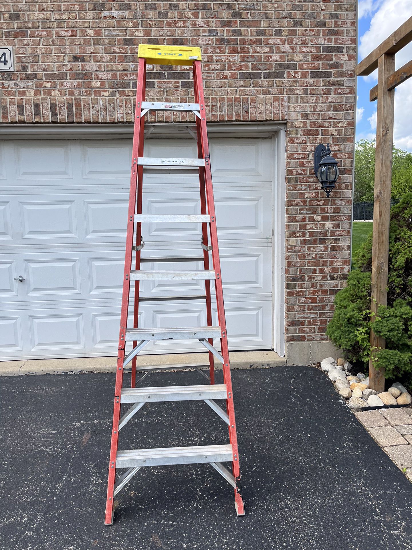 Werner 8 ft Fiberglass Ladder