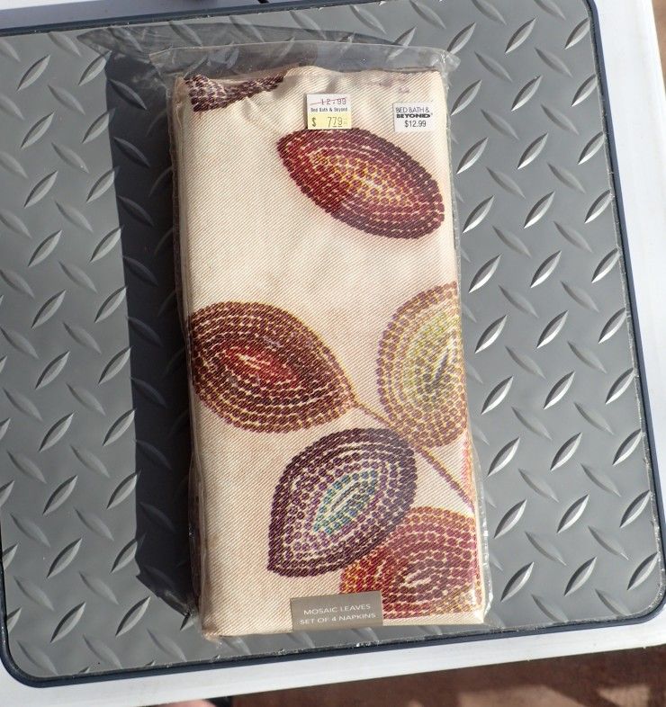 CROSCILL MOSAIC LEAVES set of 4 NAPKINS New