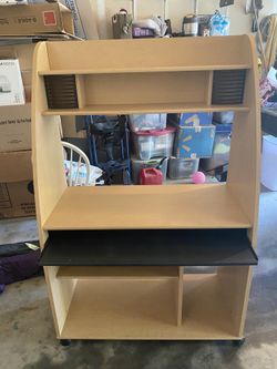 Computer Desk (Brandnew)