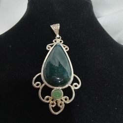 Beautiful Moss Agate Pendant