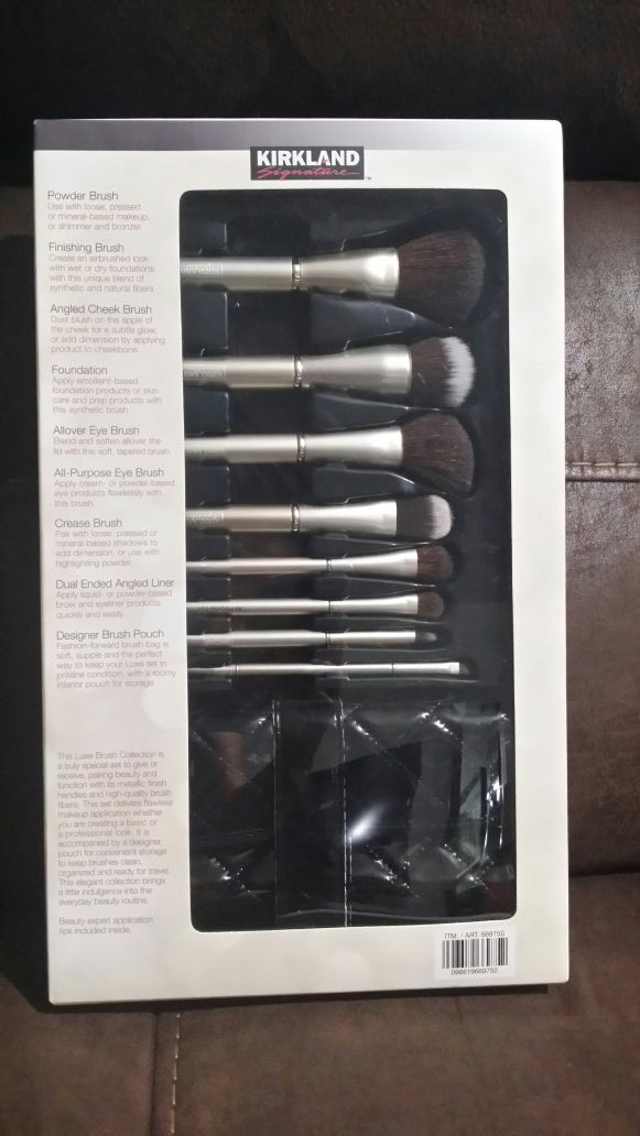 Limited Edition Makeup Brushes New in the box $50. O.B.O