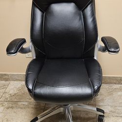 Black LAZY BOY Bonded Leather Office Chair