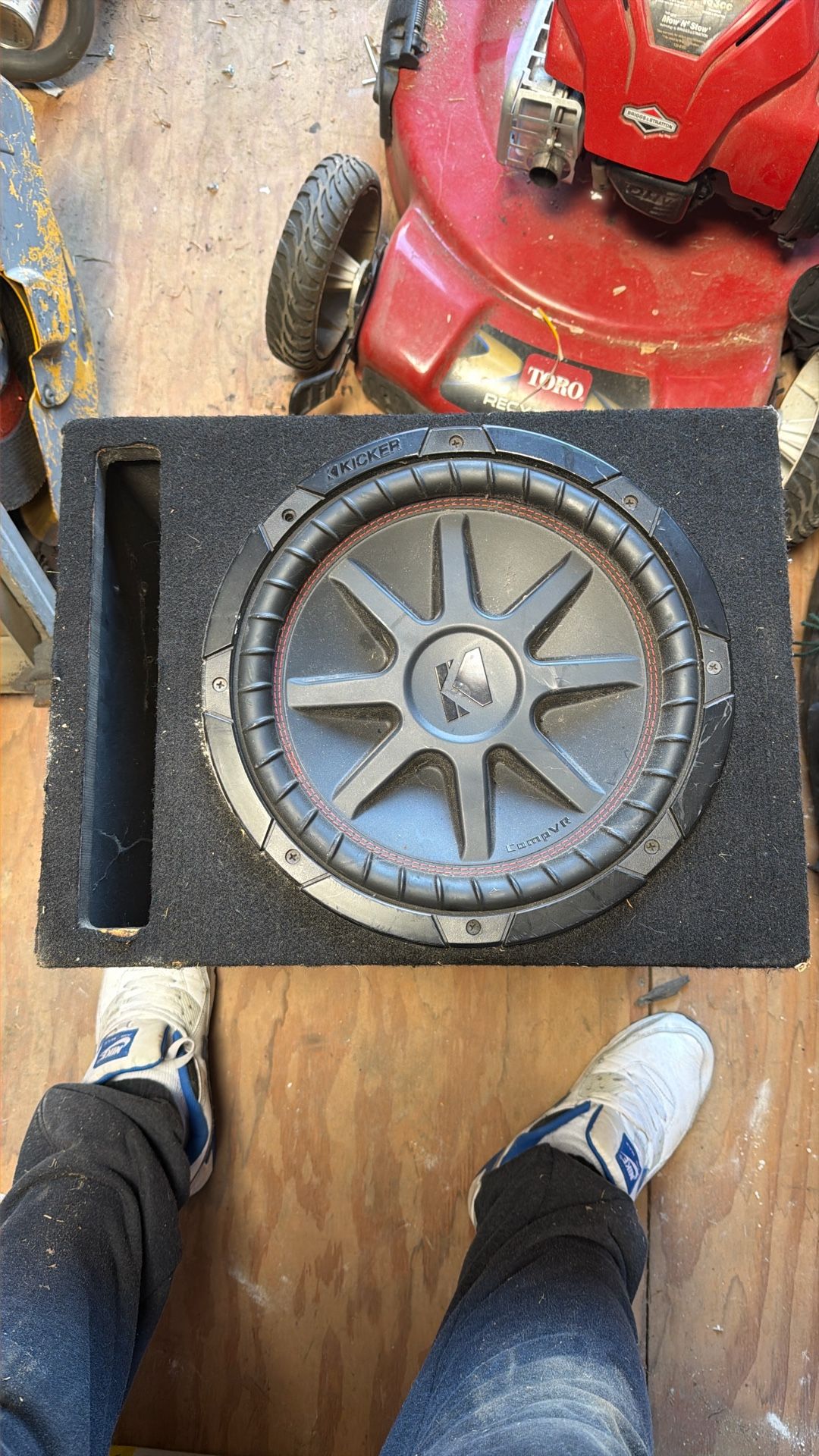 12 Kicker Woofer With Box