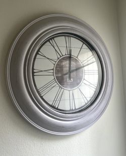 30-inch Round Wall Clock