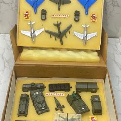 Vintage Midgetoy Collectable Military Set Die Cast Vehicles Toys