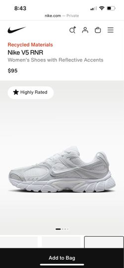 Women’s Nike V5 RNR Sneaker - Size 8.5