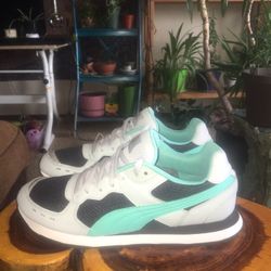  Puma  Mens Size 8 Just Like New! Very Lightweight And Comfortable Shoe!
