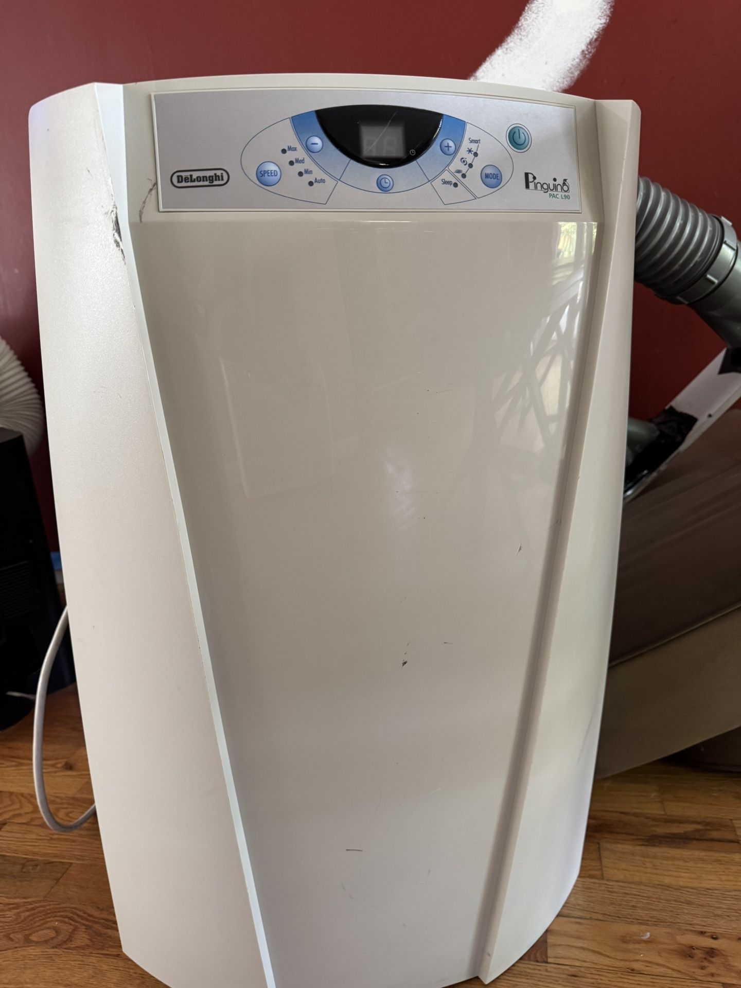DeLonghi Pinguino A/C Unit