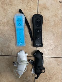 Wii Motes with Wii Motion Plus and nunchucks