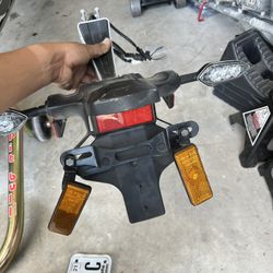 Stock License Plate Holder Yamaha R6