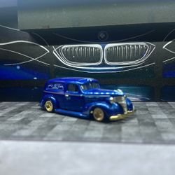 Hot Wheels - Revell Lowrider 