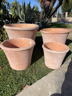 Round Terracotta Pots With Lip-Large Garden Planters ($285 set of 4)