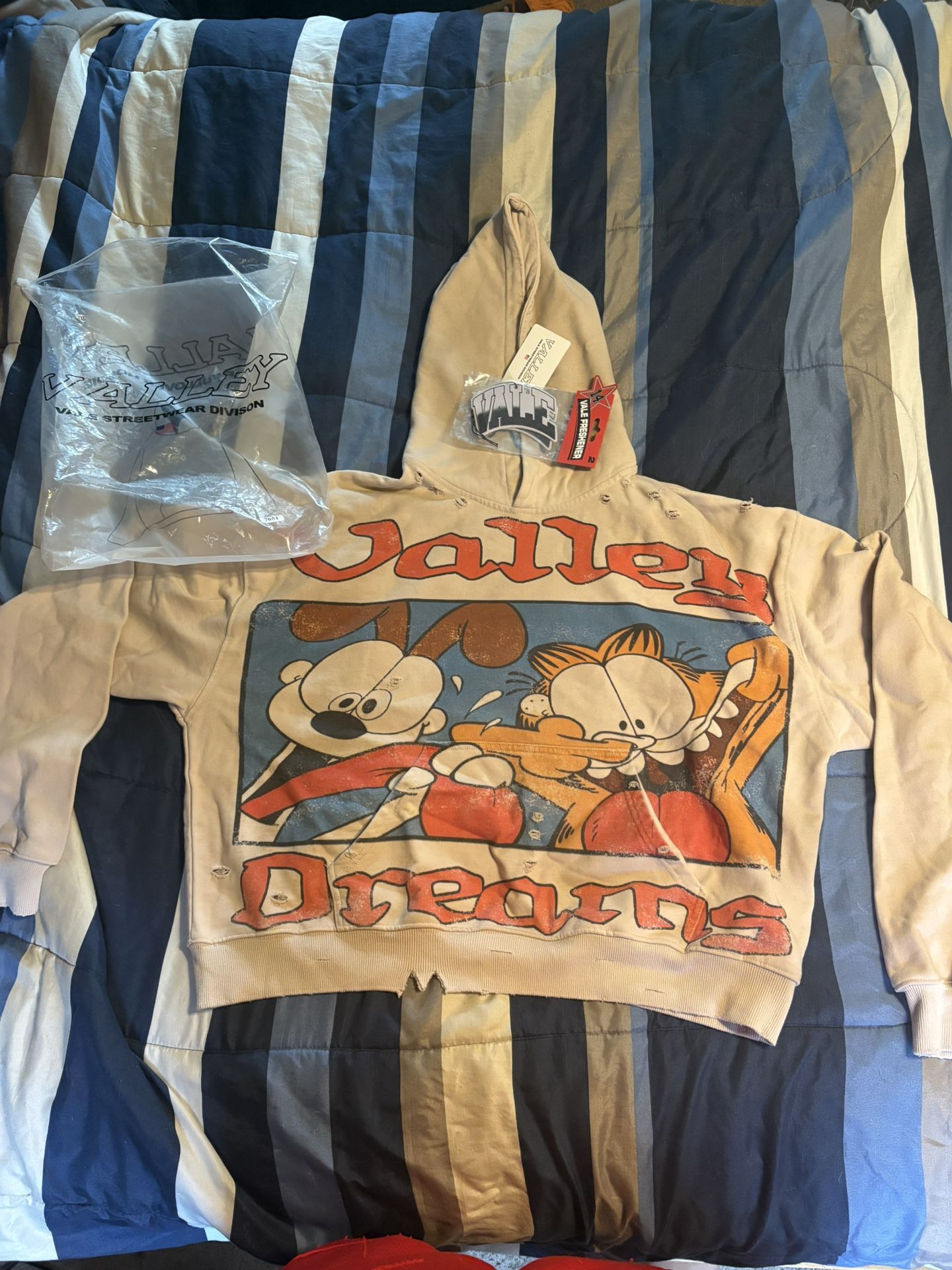 Valley Streetwear Hoodie